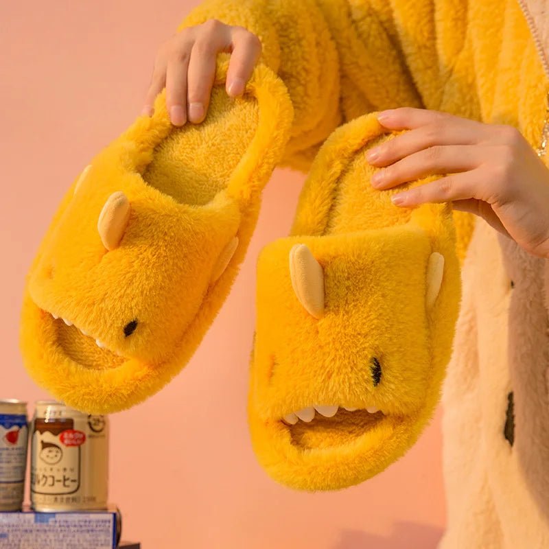 Herbst und Winter Cartoon Hai Pantoffeln - Needz - MarktHerbst und Winter Cartoon Hai Pantoffelnproduct_na